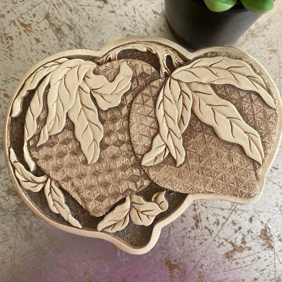 Strawberry Ivory Dynasty Trinket Box - Picture 1 of 7